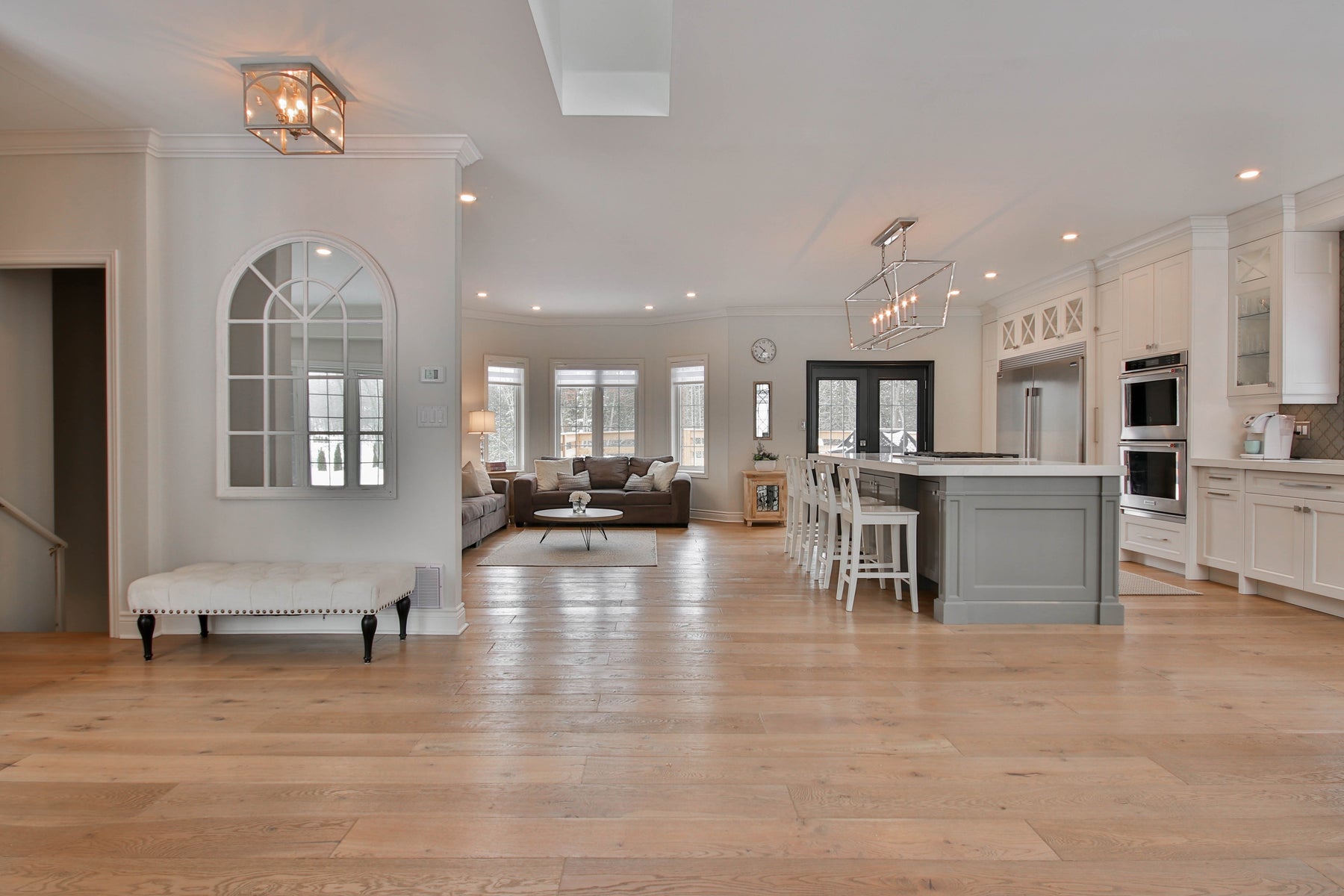Laminate Flooring vs Hardwood: Which Is Best for You? - The Panel Hub