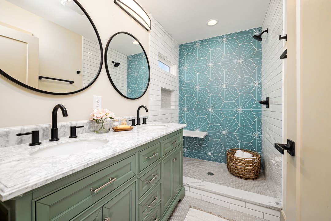 small bathroom wall paneling ideas