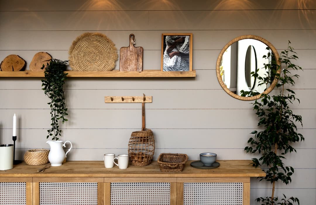 Small store of wall decor