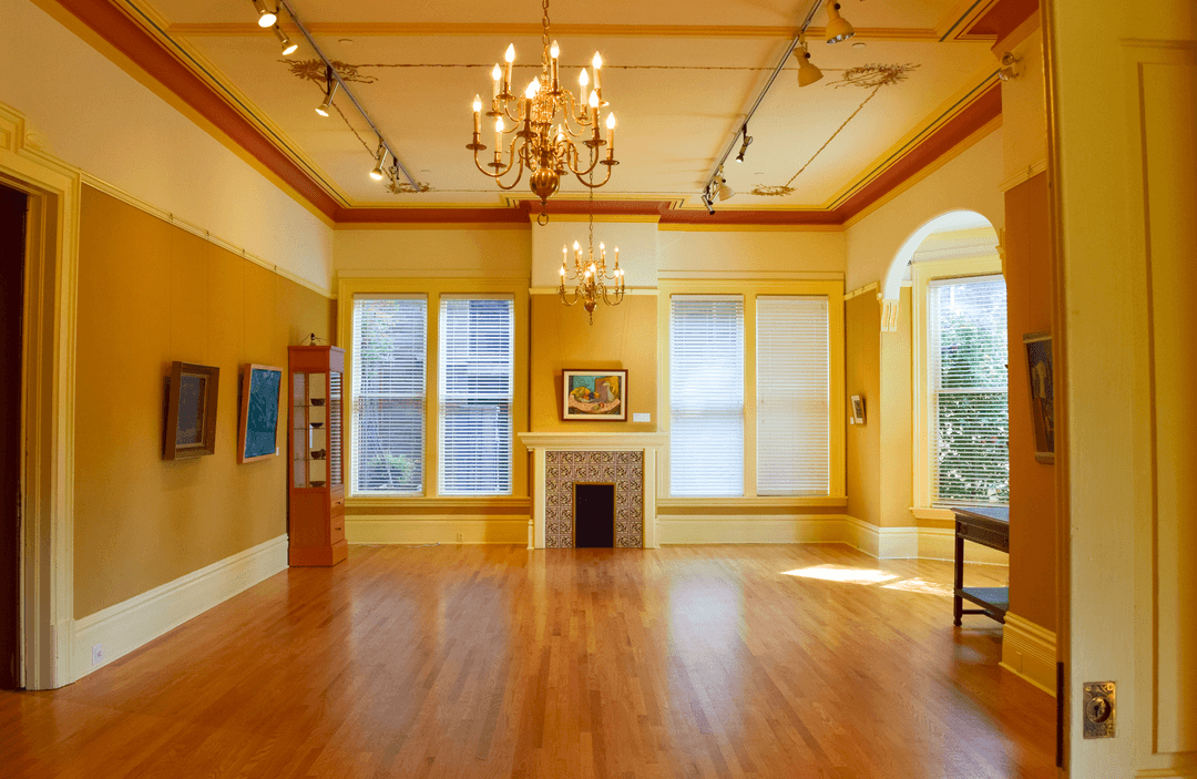Hallway painted in yellow with monochromatic style
