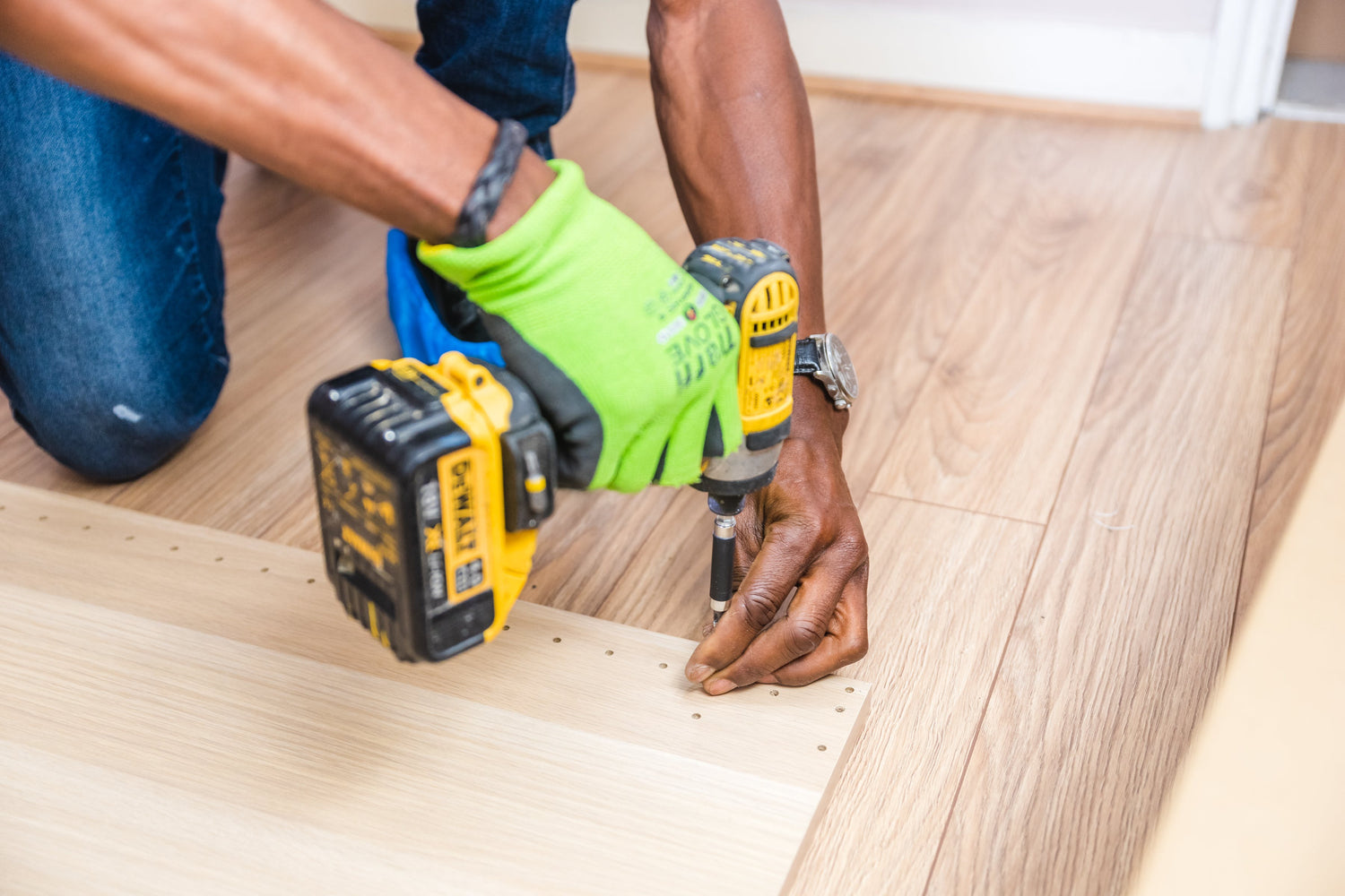 LVP_Flooring_vs_Laminate_4-The Panel Hub